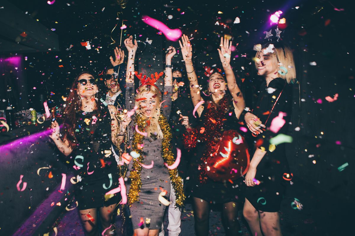 alkohol, buli, részegség, parti, Shutterstock ilusztráció