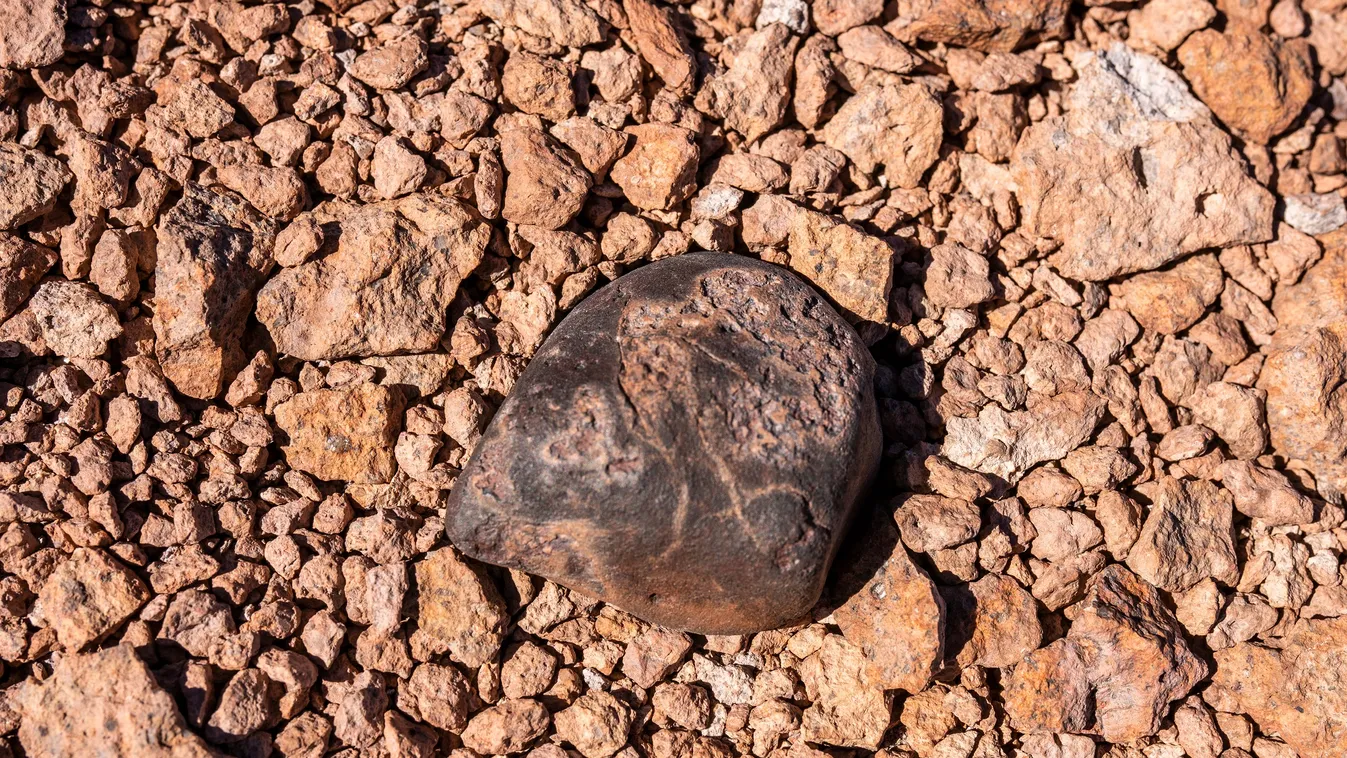 Ásványokra bukkantak a földre zuhant 15 tonnás meteoritban