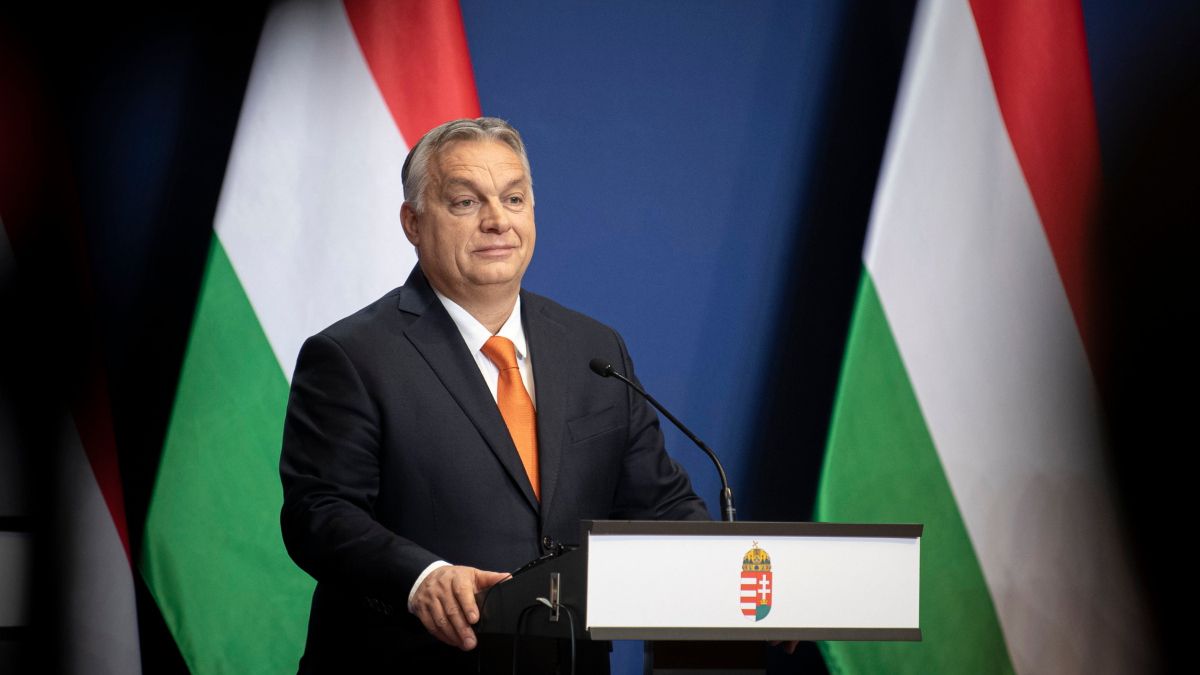 Orbán Viktor: Megvédjük a családokat és a munkahelyeket!