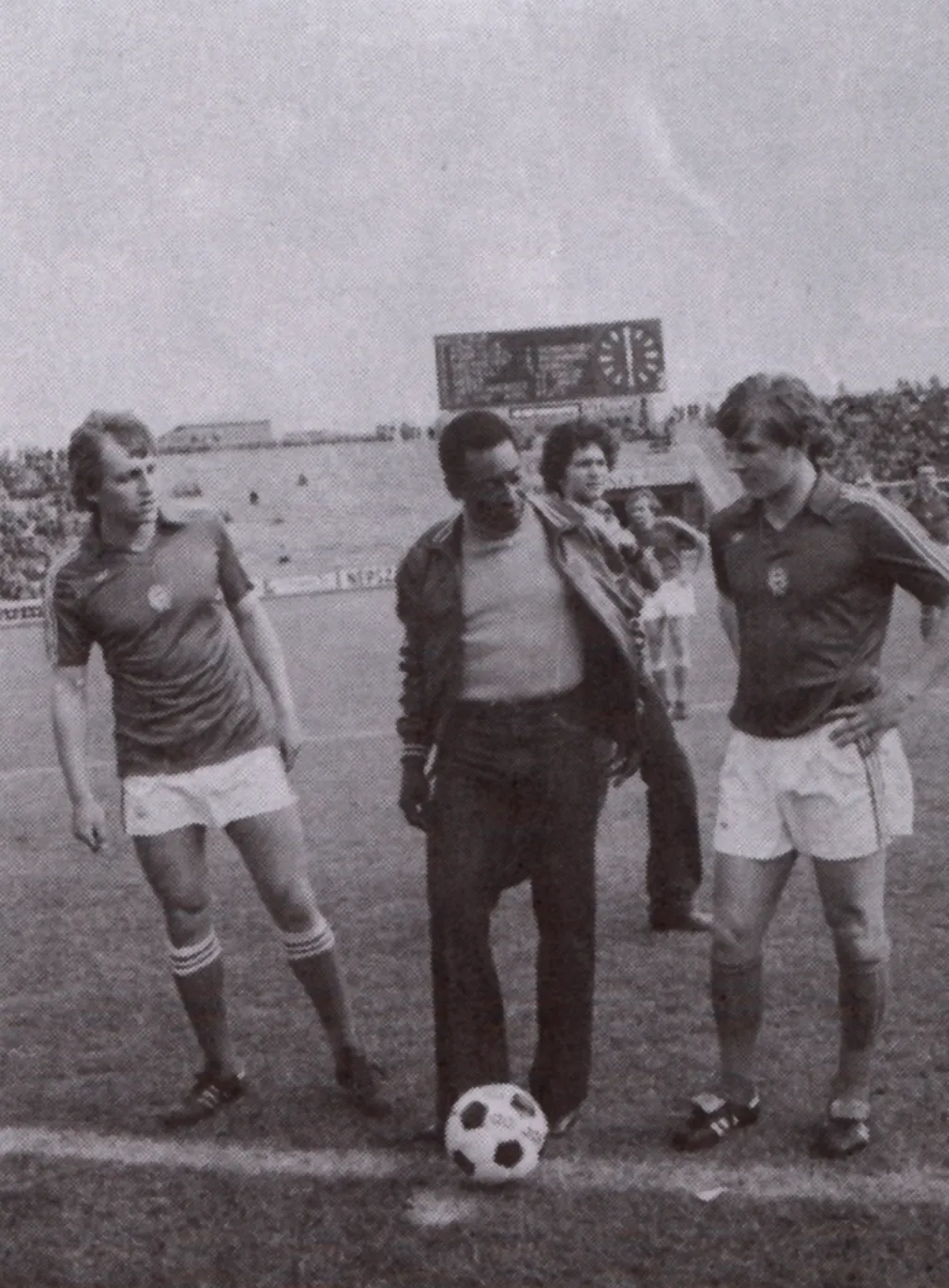 Pelé, 1980, Népstadion