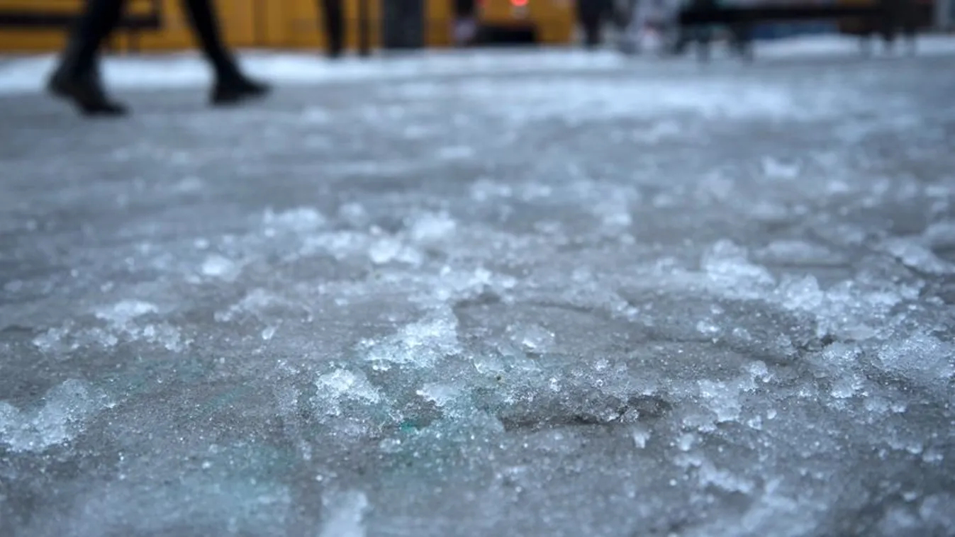 Most adták ki a figyelmeztetést: Ónos eső tarolja le hamarosan ezeket a megyéket