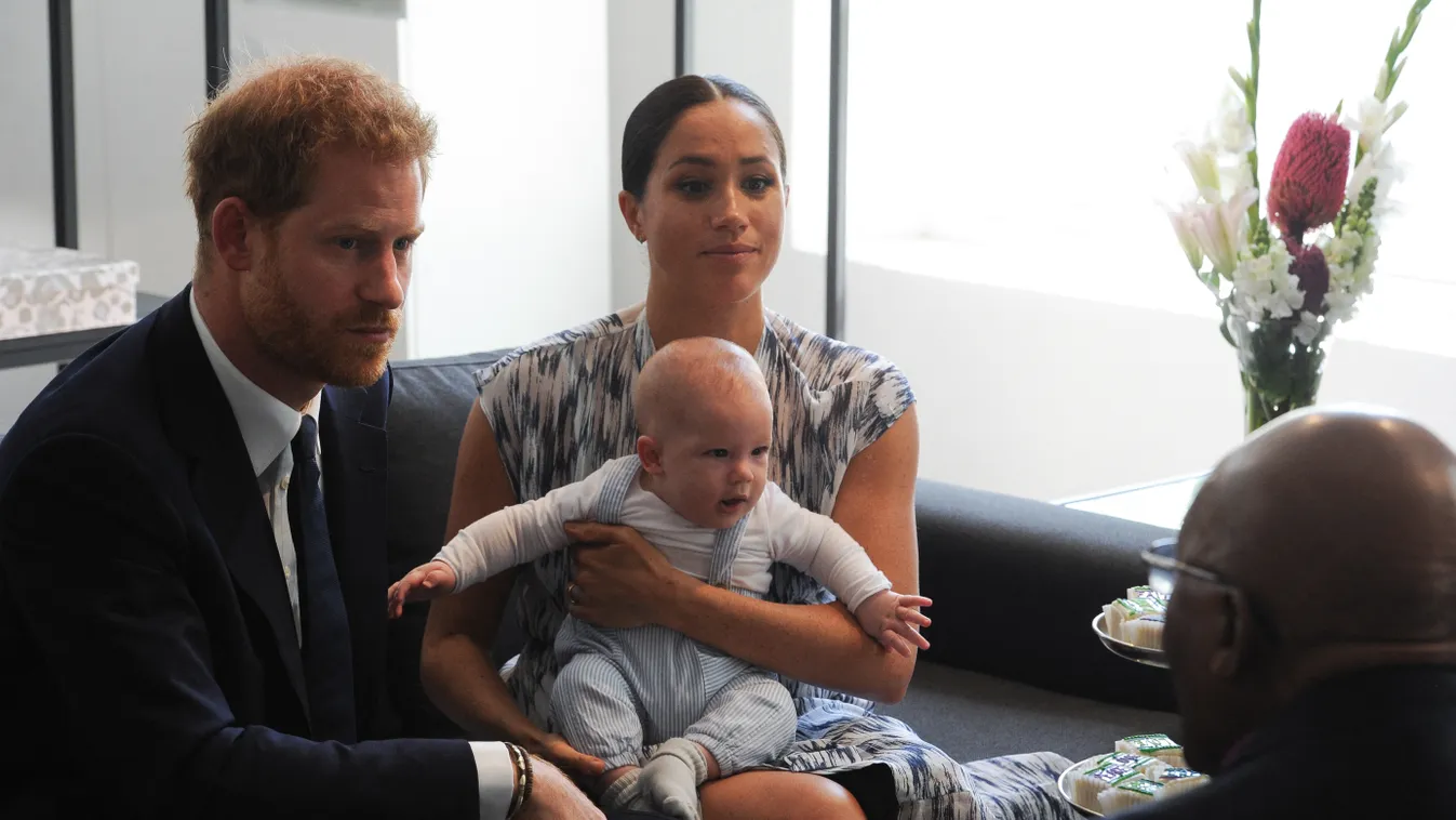 Nem csitul a botrány: Harry és Meghan nyilvános bocsánatkérést követel a királyi családtól
