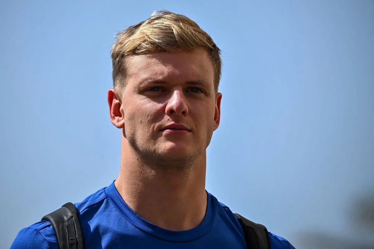 Mick Schumacher neves mentort kapott