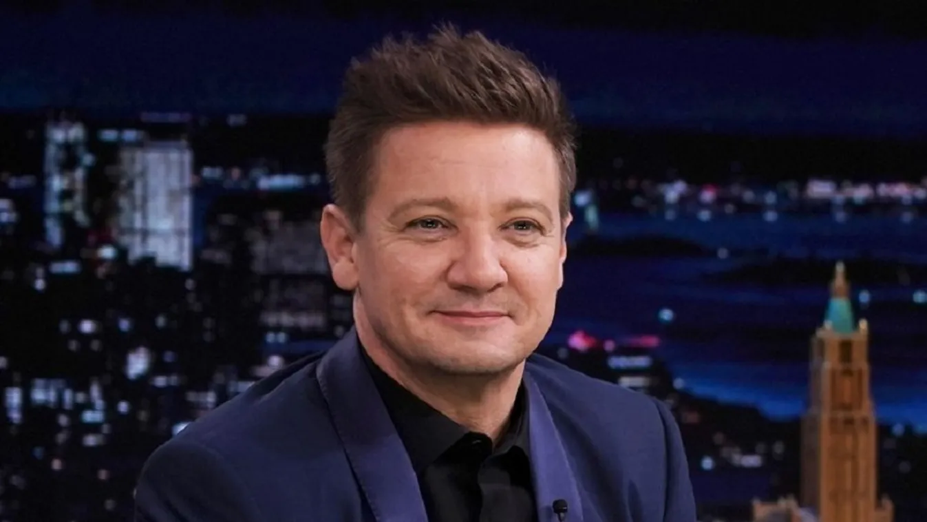 Megműtötték Jeremy Rennert