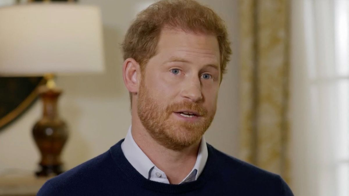 Le prince Harry esquive la question lors d'une interview à la télévision britannique sur le couronnement de son père