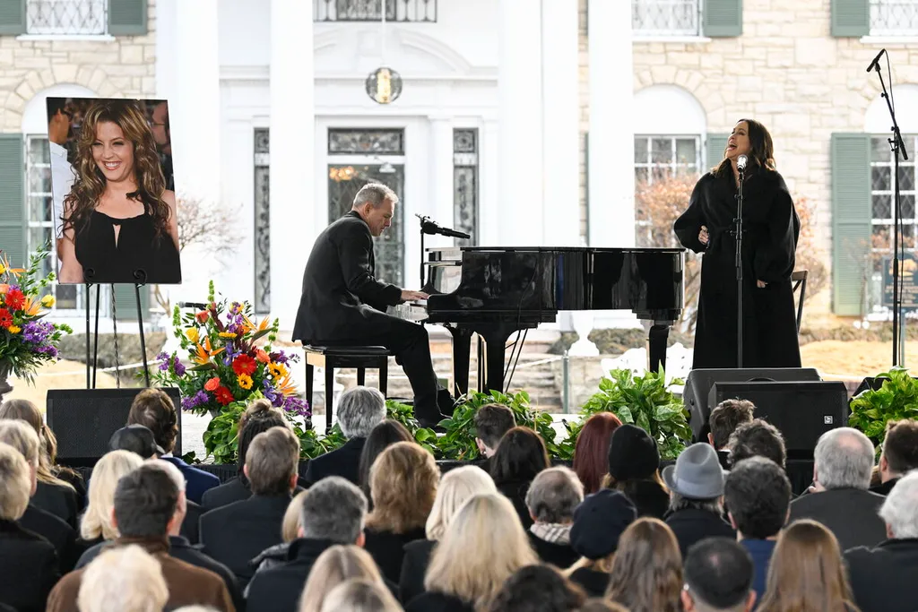 MORISSETTE, Alanis; PRESLEY, Lisa Marie; PRESLEY, Elvis