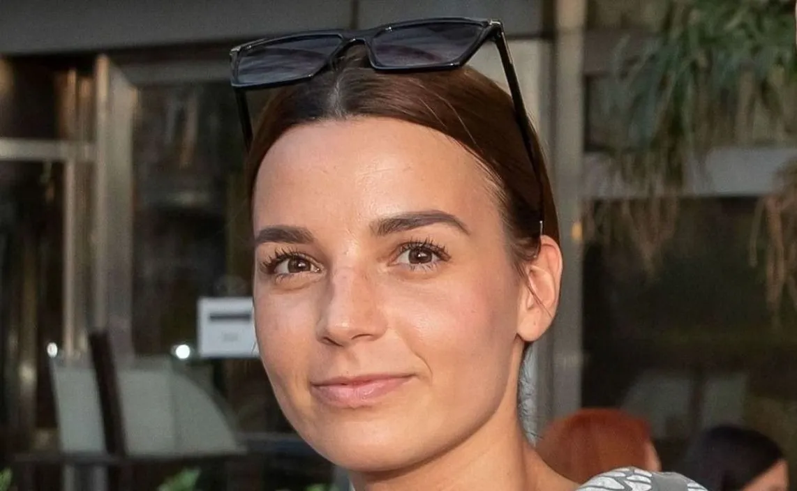 20220817 BudapestZalatnay Sarolta Cini és Béres Attila, azaz DR BRS mutatták be duettjüket.fotó: Szabolcs László (SZL)Ripostképen: Berki Renáta Berki Mazsi és  Kovács Dániel Richárd