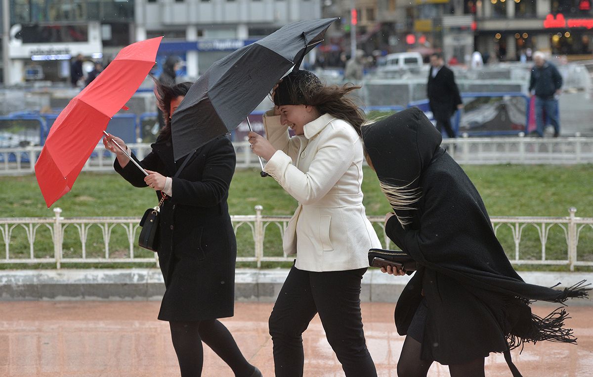 7,January,2016,Istanbul,,Turkey,,Cold,,Windy,Day,In,Istanbul.