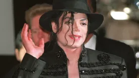 Kiderült Michael Jackson titka: ezért ragasztott ragtapaszokat az orrára