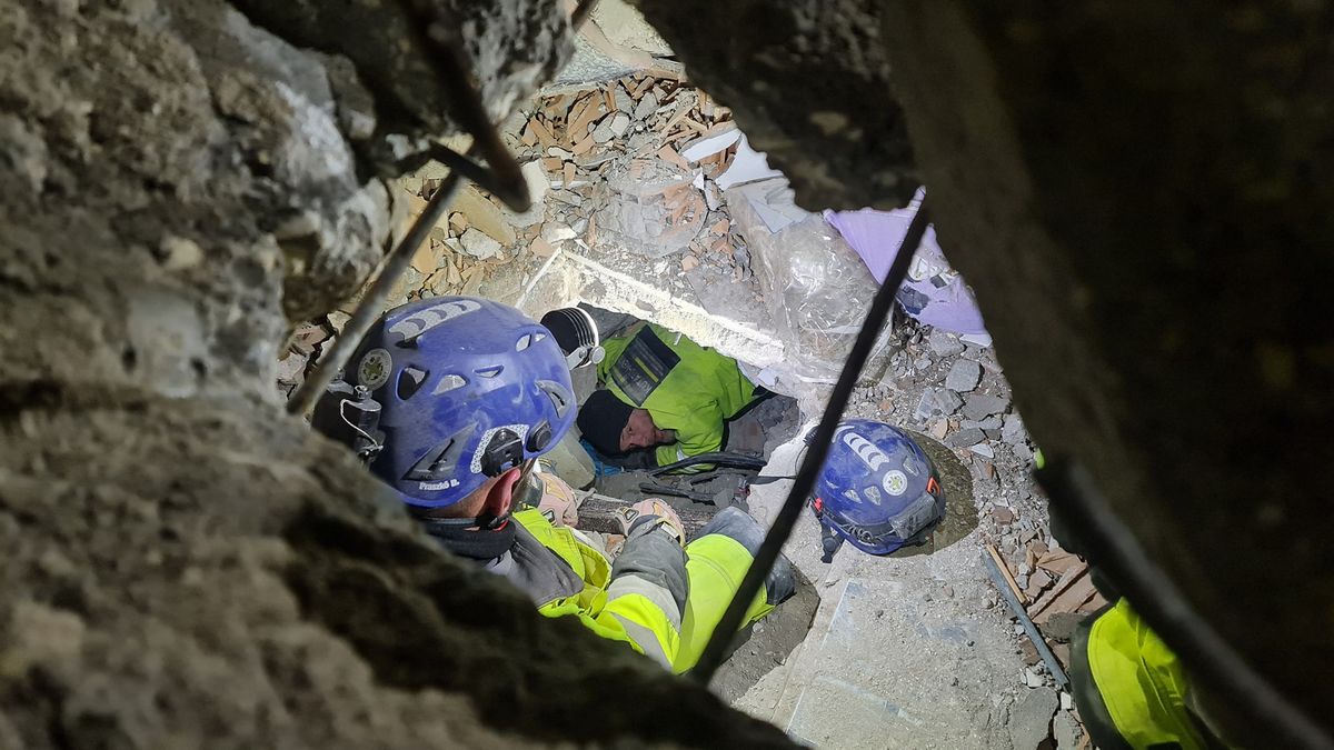 A halottak száma nő, a remény fogy Törökországban és Szíriában: Az áldozatainak száma meghaladta a 24 ezret