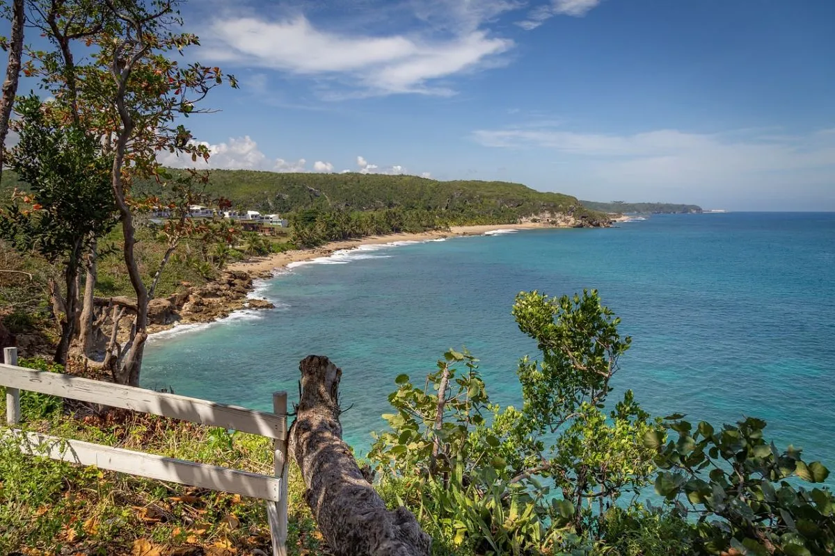Puerto Rico egyik sziklaszirtje