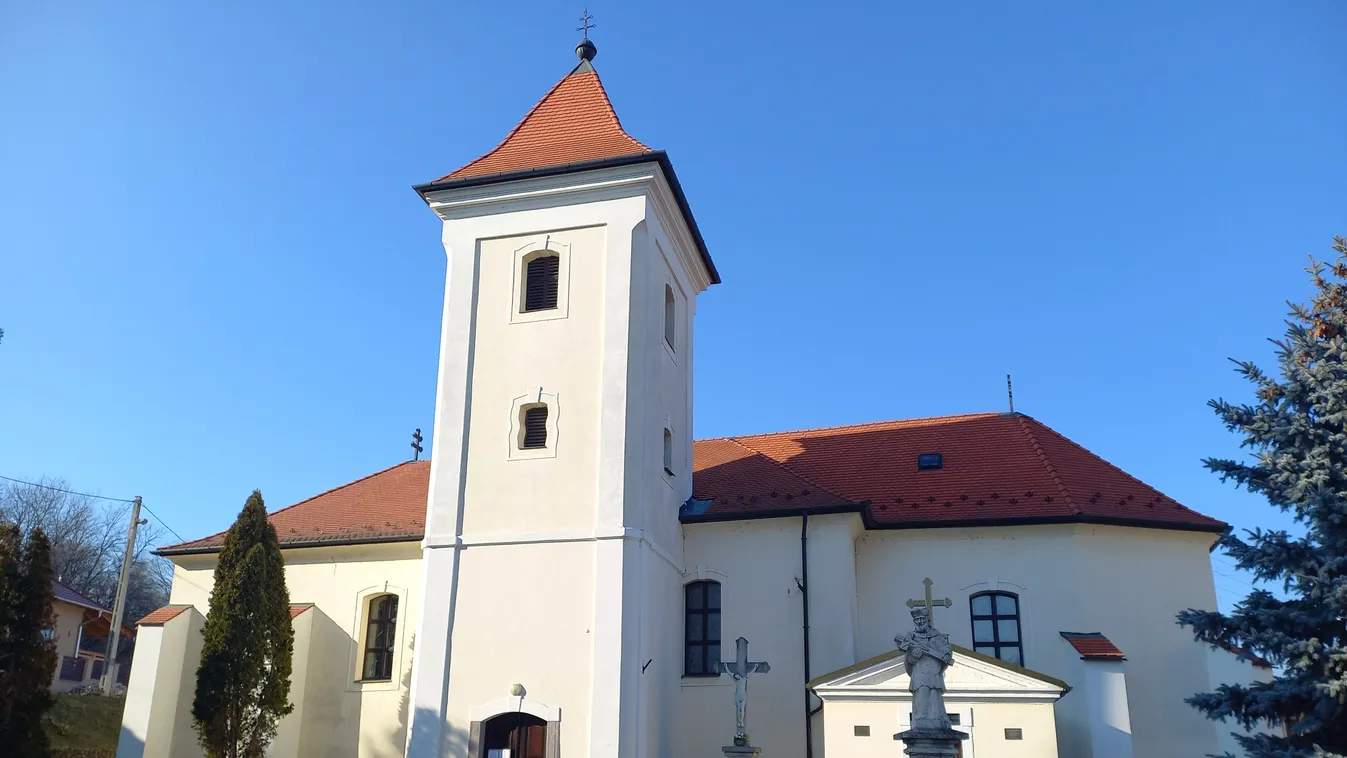 A kicsi visontai templom, amit az elhivatottság az égig emelt