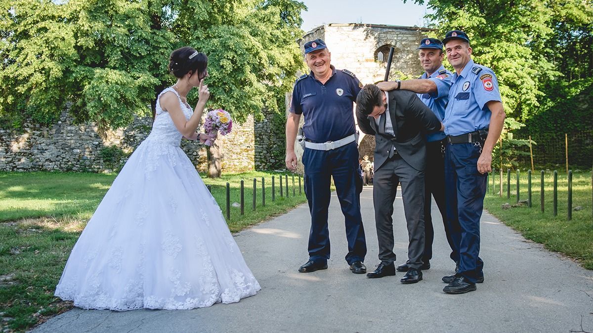 Rendőrségi akció vetett véget az esküvőnek