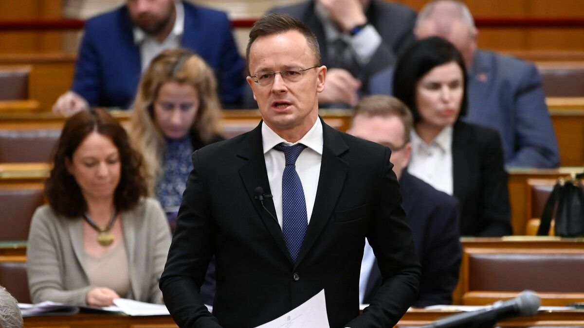 Szijjártó Péter:  Ezt szerencsére nem ő dönti el