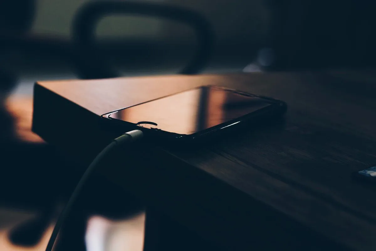 iphone, telefontöltő