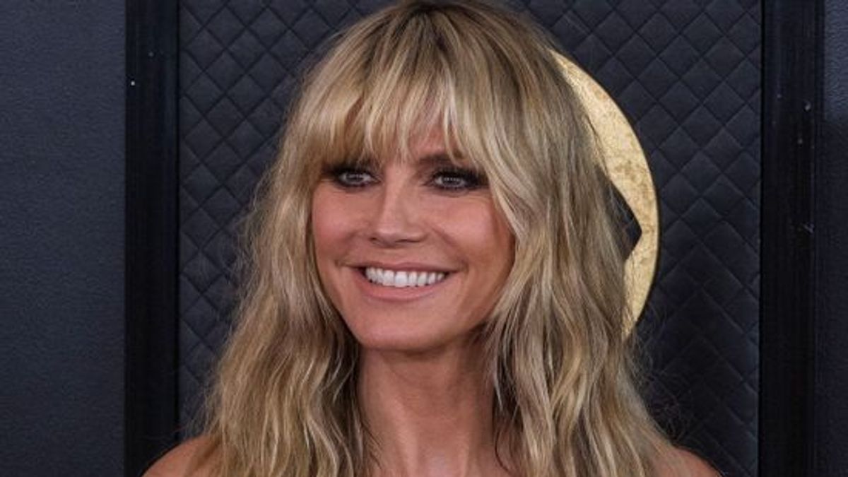 Lecsúszott a melltartó Heidi Klum álomszép, 18 éves lányának félmeztelen testéről