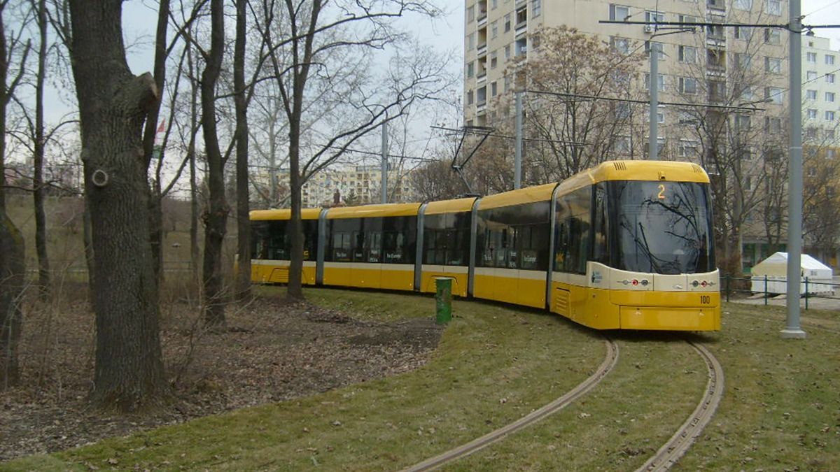 Óriási volt a káosz a VIII. kerületben, baleset történt a villamossíneken