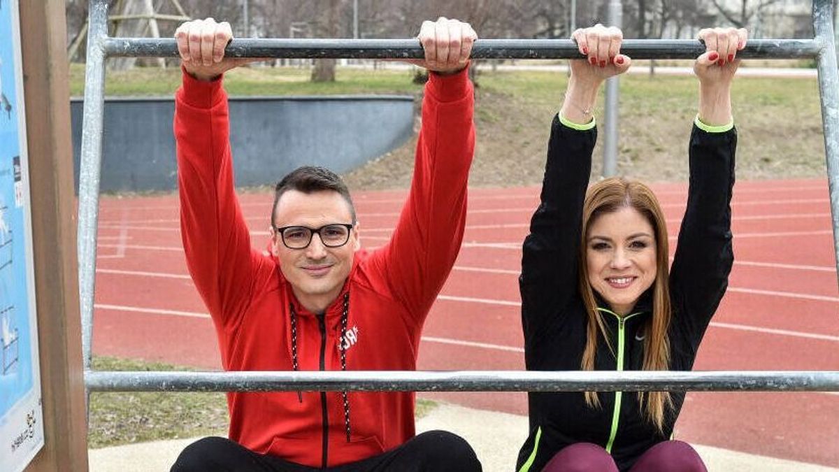 Jól mutat sportszerelésben a két fiatal magyar műsorvezető