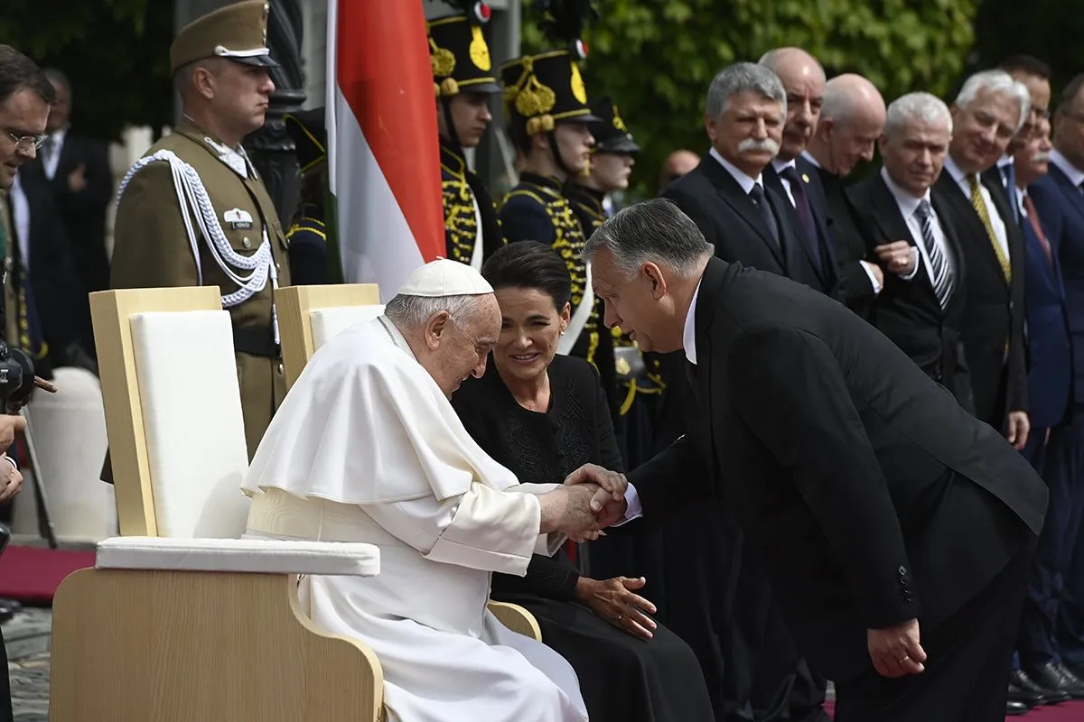 NOVÁK Katalin; ORBÁN Viktor; FERENC pápa