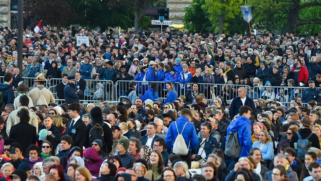 pápa, 20230430, szentmise