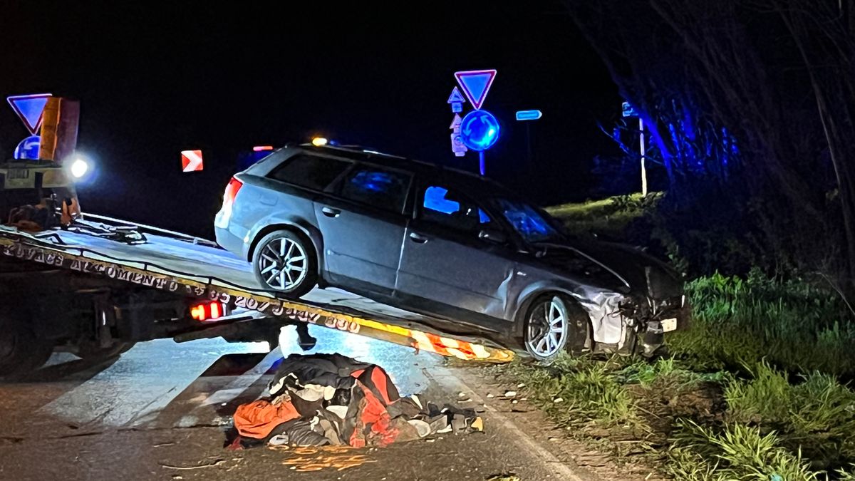 Kilencen ültek egy autóban, rendőrök elől menekült az embercsempész Alsónémedinél - Fotók!