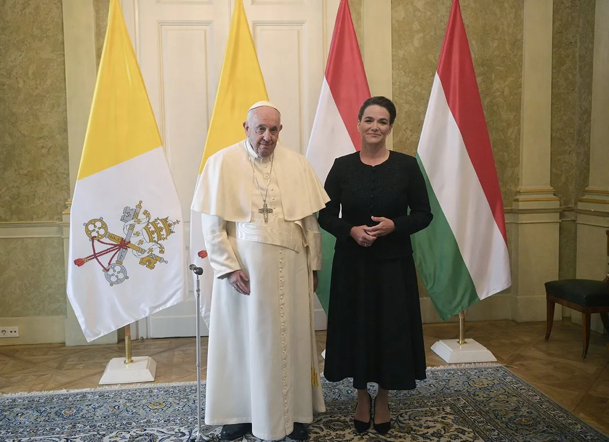 NOVÁK Katalin; FERENC pápa