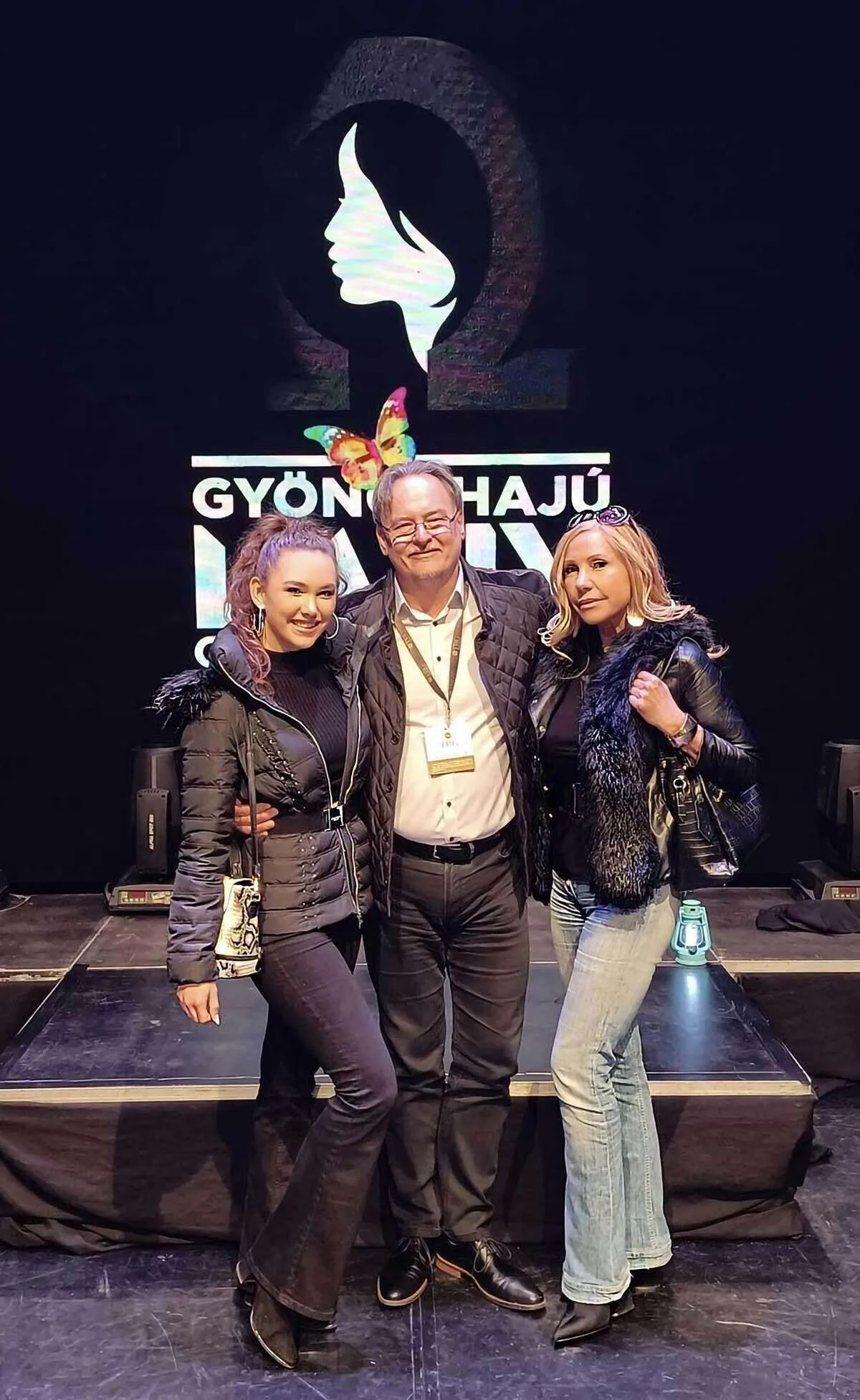 Kóbor LÉna és Deme Zsóka a Gyönygyhajú lány balladája próbáján