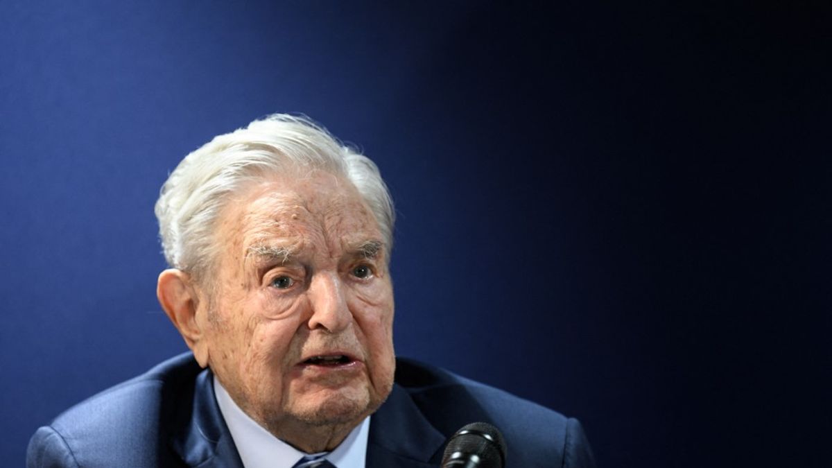 Soros-ügyvéd készíti elő a hazánk elleni támadásokat