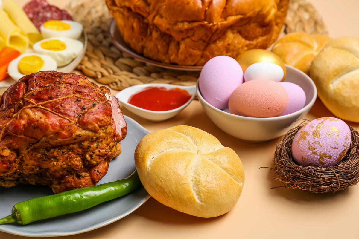 húsvét, étel, sonka, tojás, Shuttrstock illusztráció