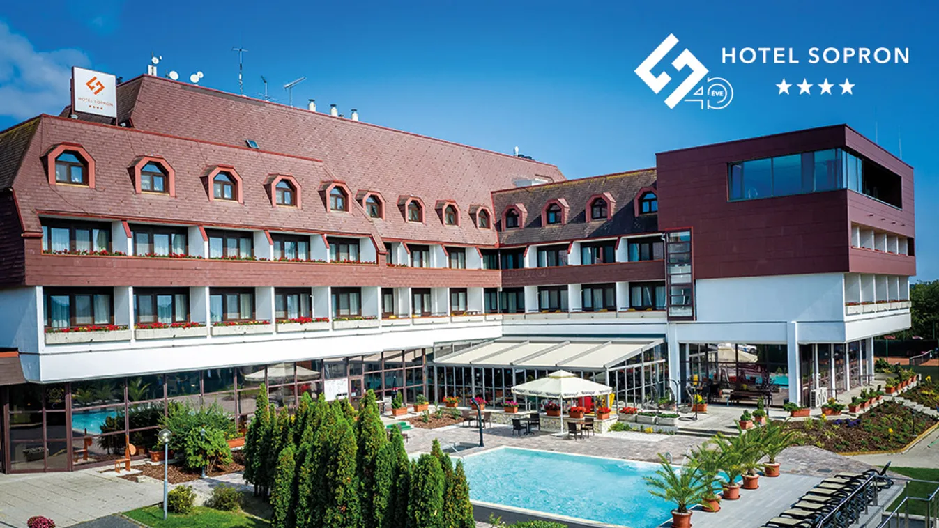 MEDENCE, AHOL NEMCSAK A VÍZBEN, HANEM A PANORÁMA LÁTVÁNYÁBAN IS ELMERÜLHETÜNK!
