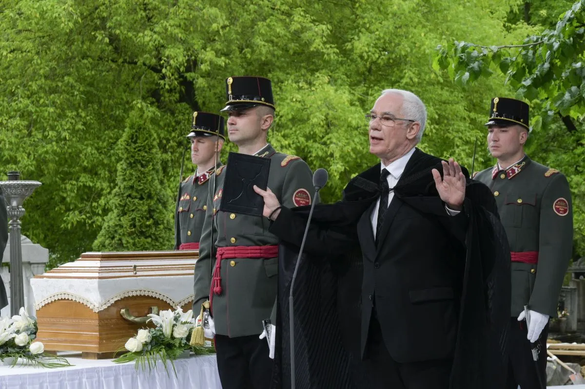 BALOG Zoltán; BAJKAI István