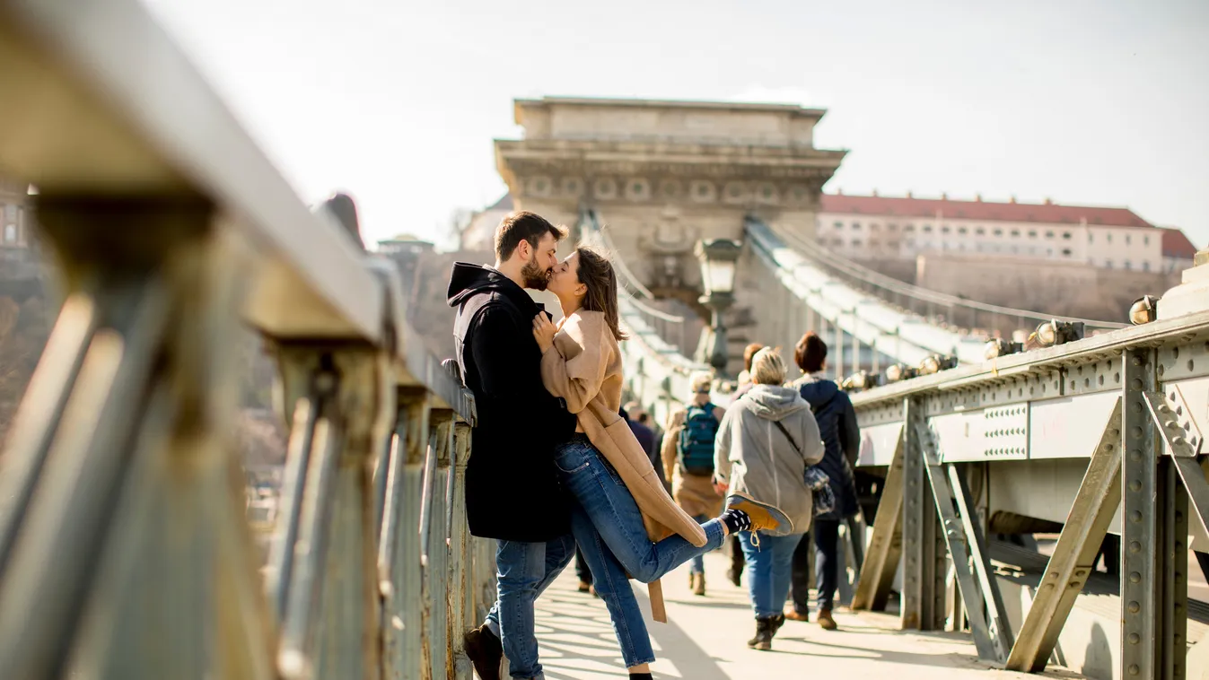 Imádják a turisták Magyarországot, 104 éves vendég is érkezett hozzánk