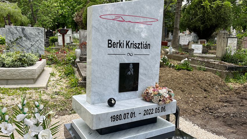 Berki Krisztián síremléke
