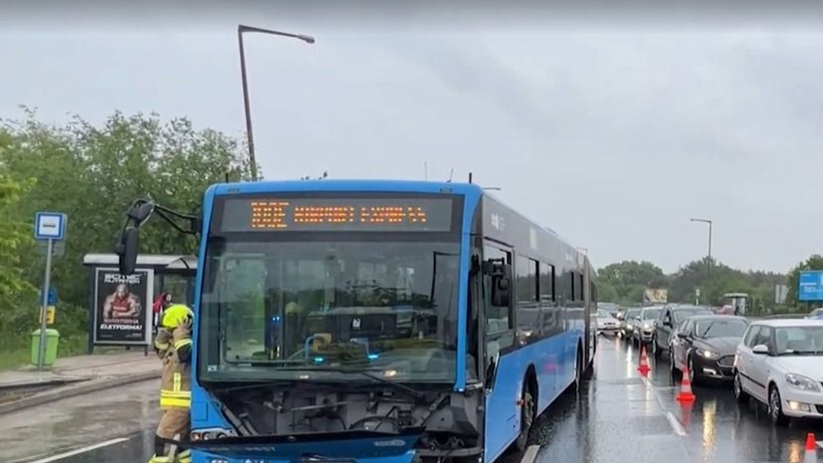 Videón a reptéri busz budapesti balesete