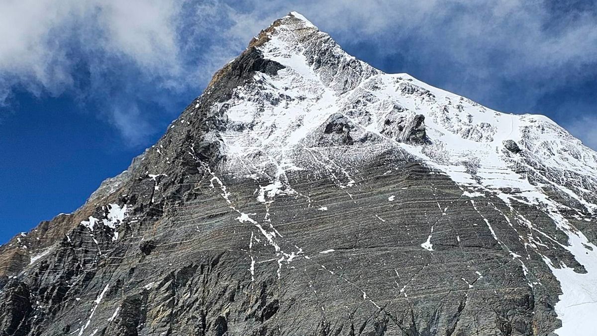 Elképesztő számok, idén két rekord is megdőlt a Mount Everesten - Videó