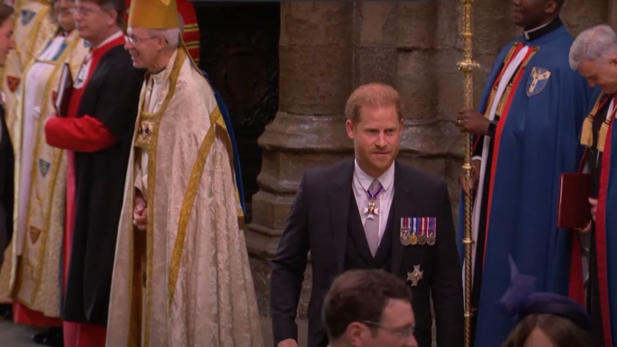 Durva dolog történt Harry herceggel III. Károly koronázásán