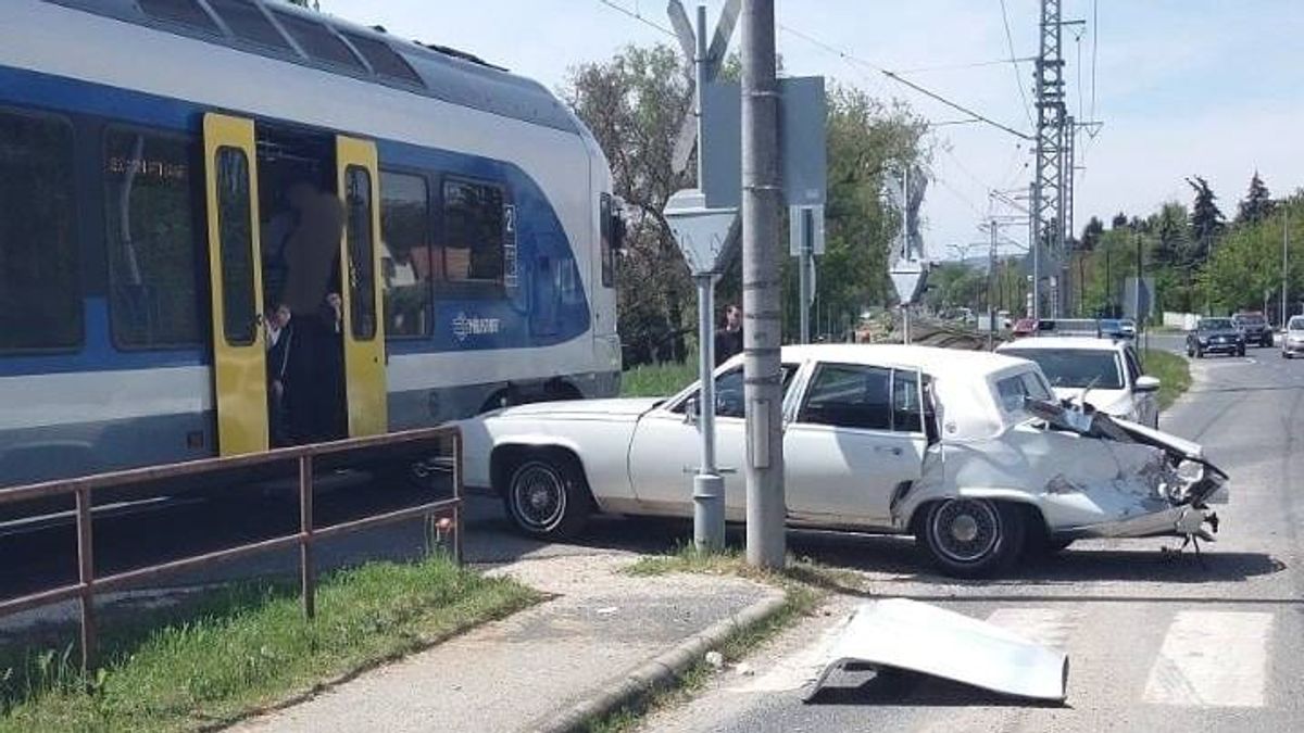 Vonatot gázolt el a tolató sofőr Balatonakarattyán