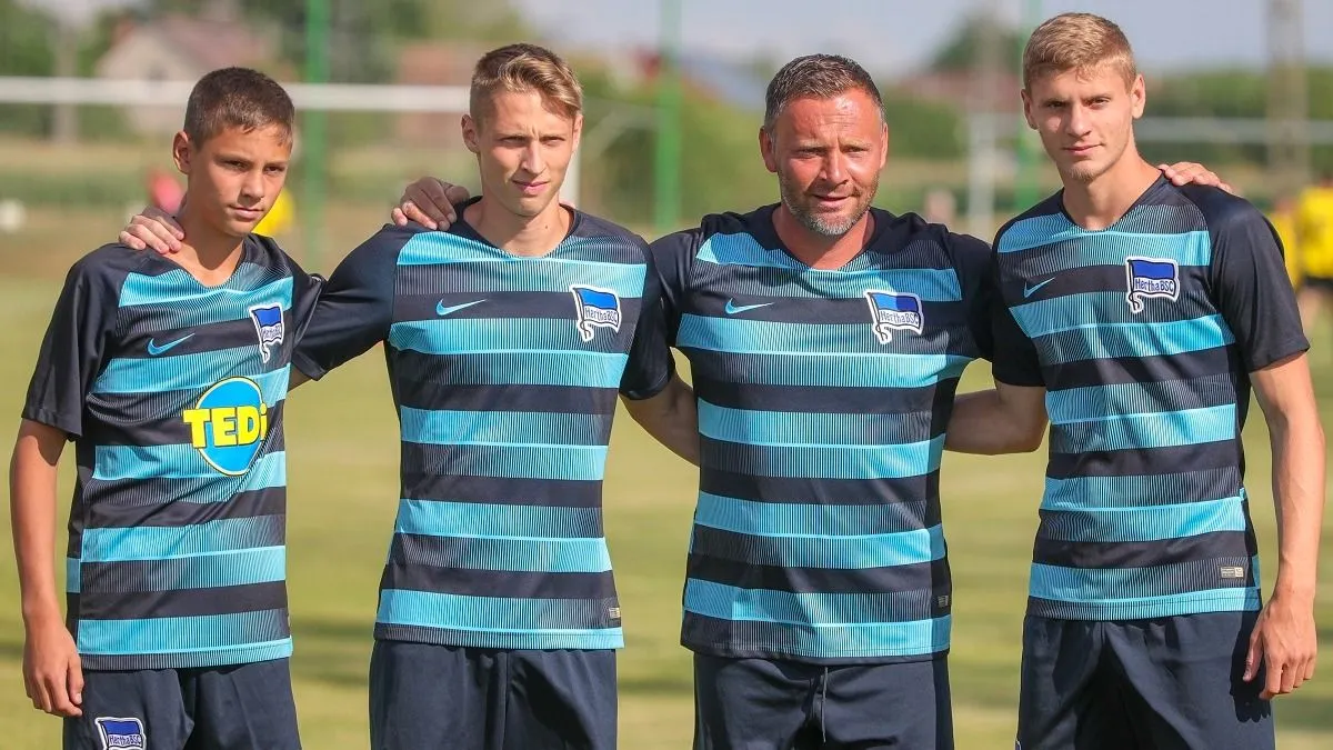Dárdai Bence, Palkó, az édesapjuk, Pál és jobbra Márton