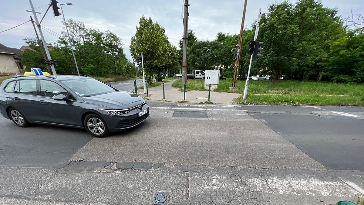 Életveszélyes állapotban vannak a zebrák Zuglóban: ki a felelős?