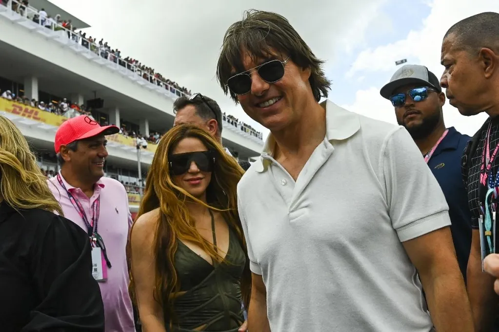Tom Cruise-nak nagyon bejött a nála is jóval alacsonyabb Shakira