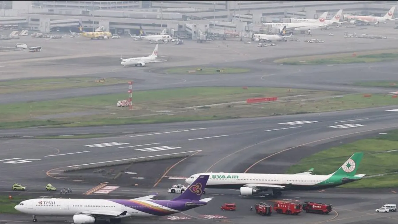 Két utasszállító összeütközött a tokiói Haneda repülőtéren