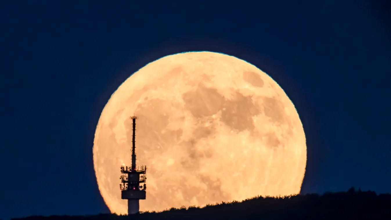 A NASA hamarosan bányászni kezd a Holdon