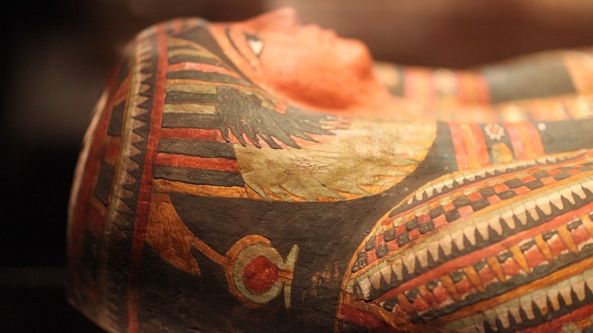 Időutazás: 1500 éves múmia lábán találtak edzőcipőt a régészek