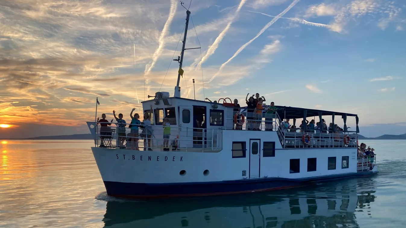 Új, menetrend szerinti hajójárat indul Balatonfenyves és Szigliget között