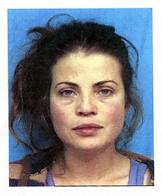 YASMINE BLEETH, rabosító fotó, Northfoto