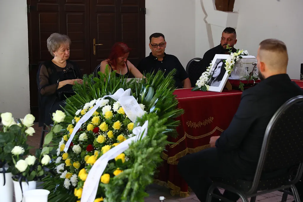 Temetik a négy gyermeket hátra hagyott édesanyát