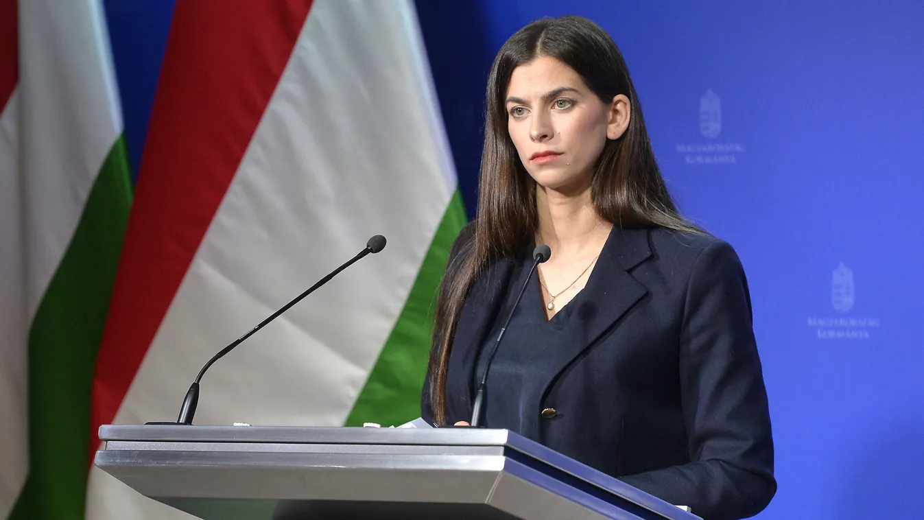 Szentkirályi Alexandra: A gyilkosoknak a börtönben a helye!