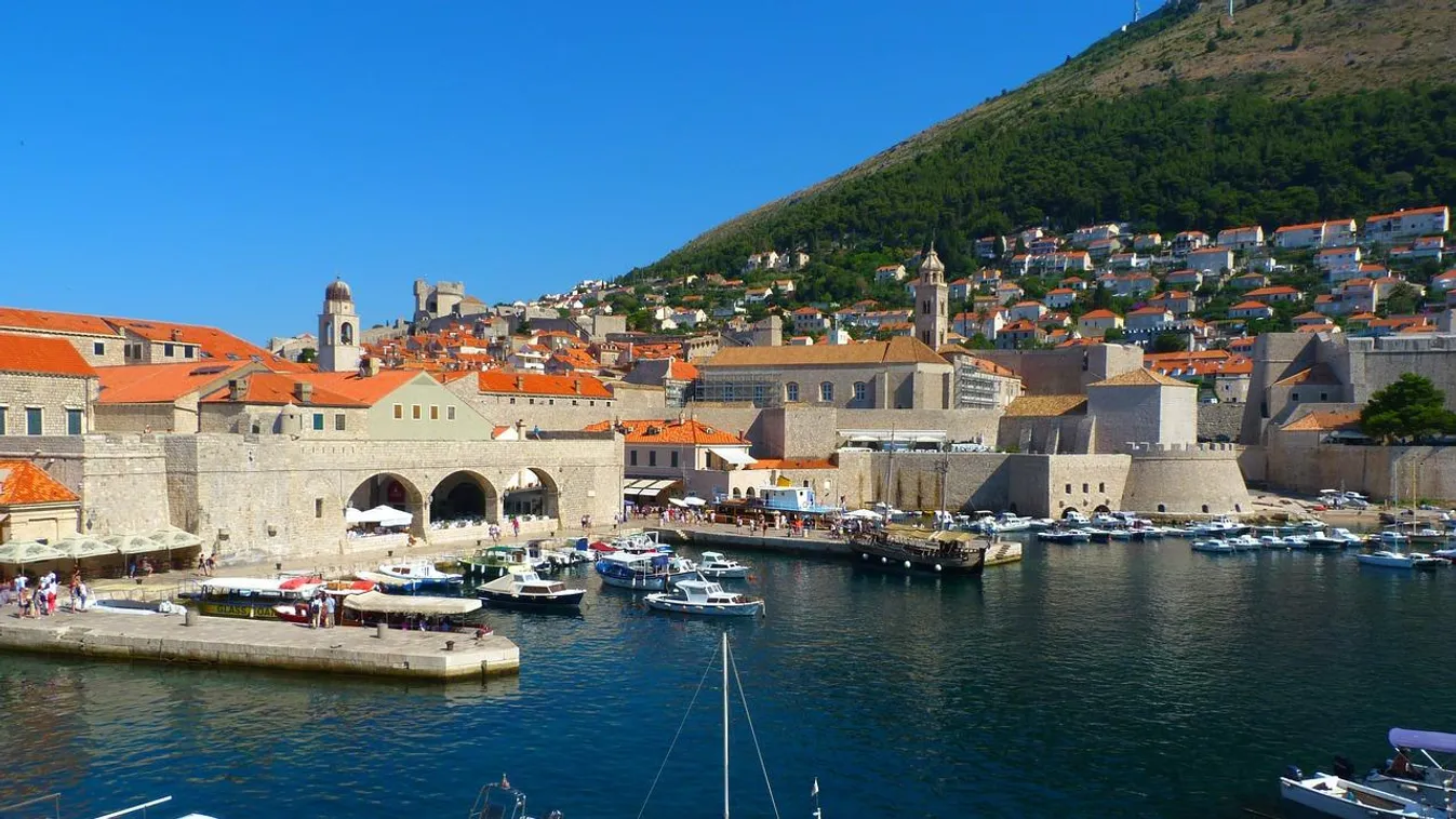 Cáfolják, hogy büntetnék Dubrovnikban a gurulós bőröndöket