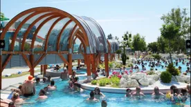 "Még a papucsot is lelopják rólad" - forrnak az indulatok az egyik miskolci strand miatt