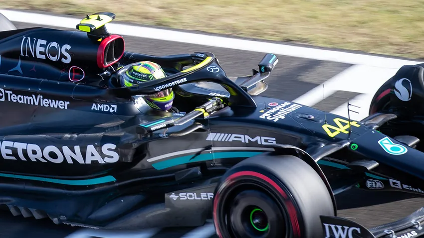 Hamilton üvöltött örömében, Verstappen csalódott volt: így telt a szombati nap a Hungaroringen